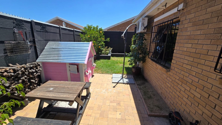 3 Bedroom Property for Sale in Brackenfell South Western Cape